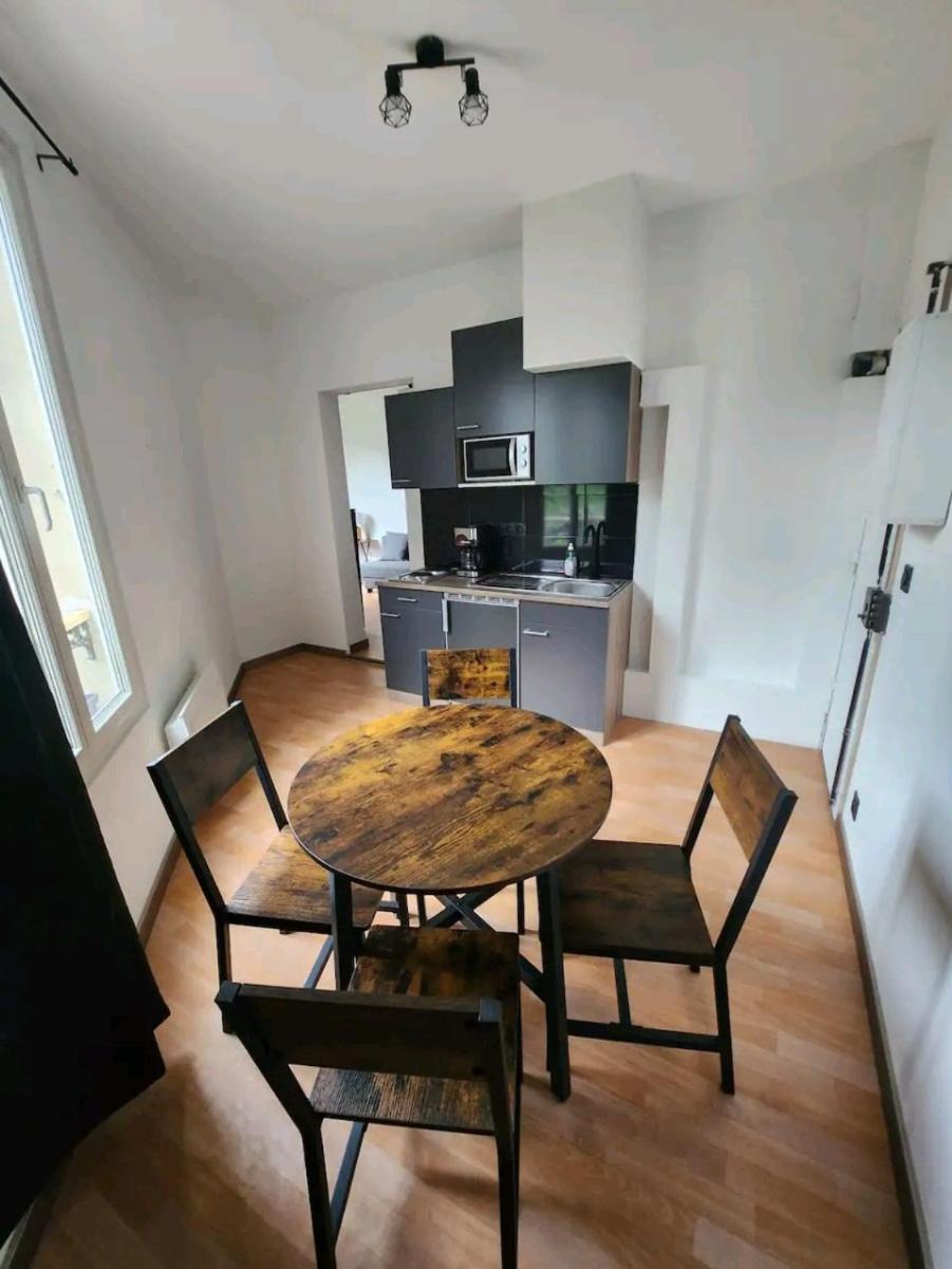 Апартаменти Tres Beau 2 Pieces A 400M De Paris Жантії Екстер'єр фото